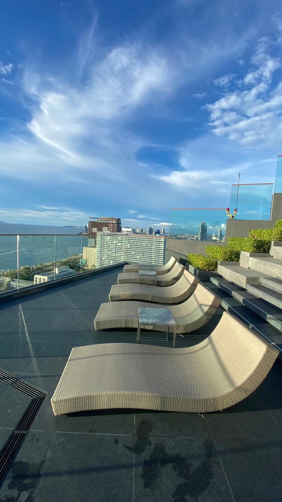 The Edge Central Pattaya Seaview With Infinity Pool & Free Netflix エクステリア 写真